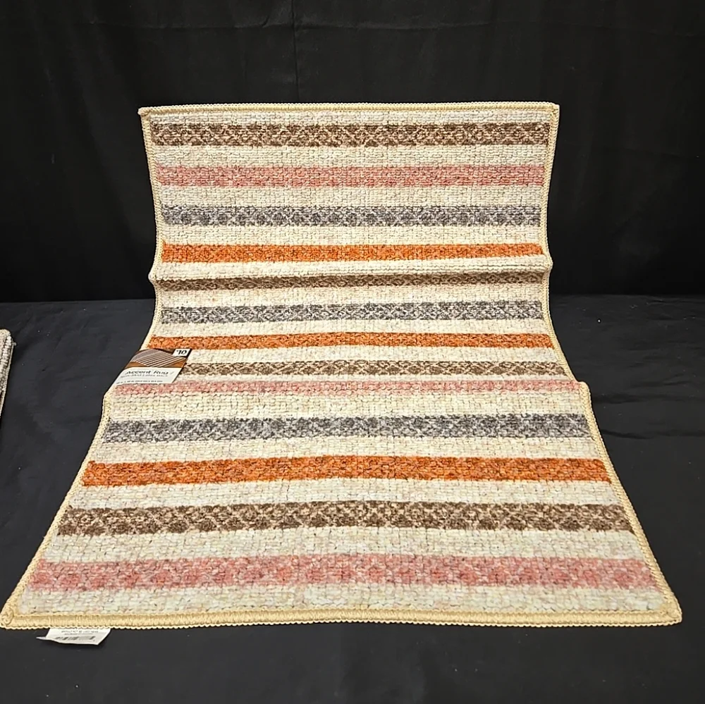 2pc Lot Of Scatter Accent Rugs W/Non Skid Latex Back 22